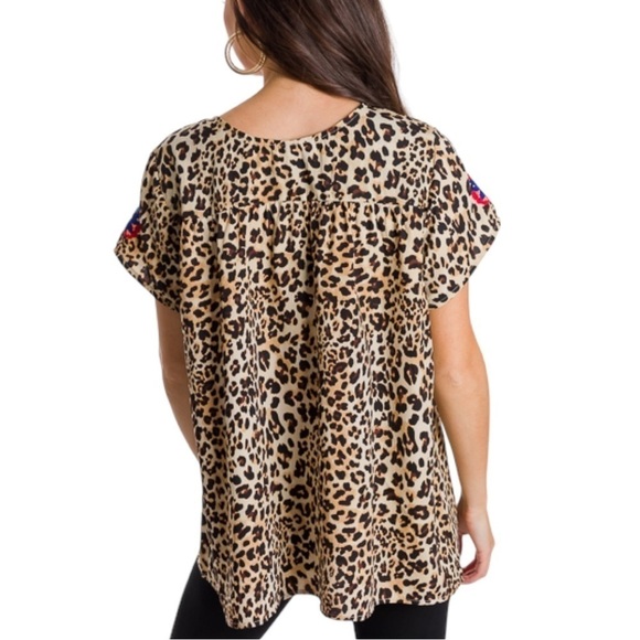 See And Be Seen Neon Embroidery Leopard Tunic Top Small - Picture 6 of 15